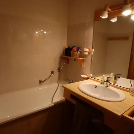 Duplex Spacieux 6 Pers. Au Coeur Du Village, Proche Des Pistes, Piscine L'ete, Equipements Complets - Fr-1-342-217 Apartment *